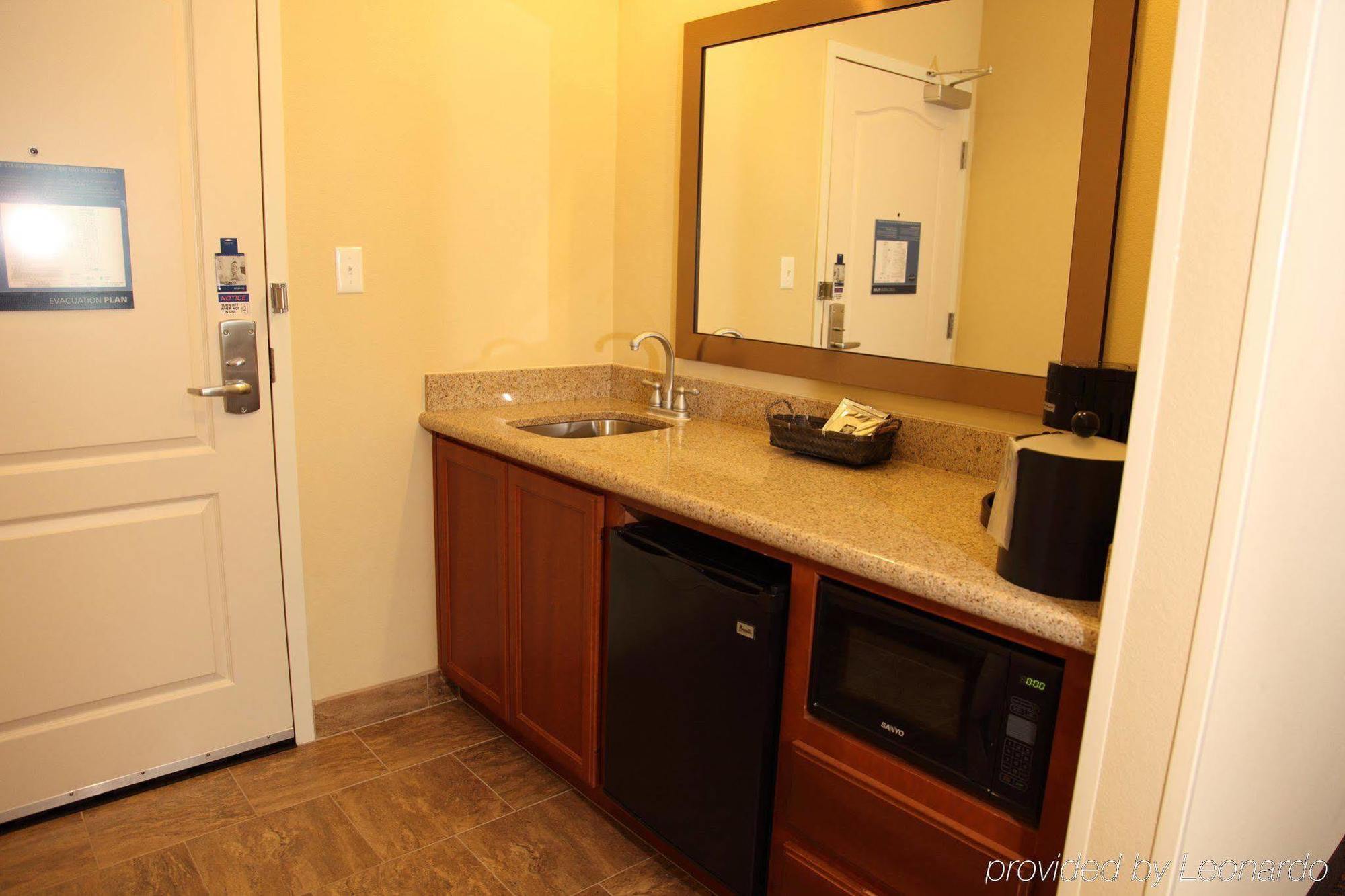 Hampton Inn & Suites Bastrop Værelse billede