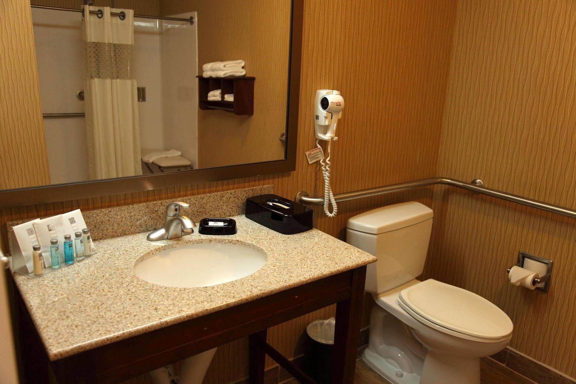 Hampton Inn & Suites Bastrop Værelse billede