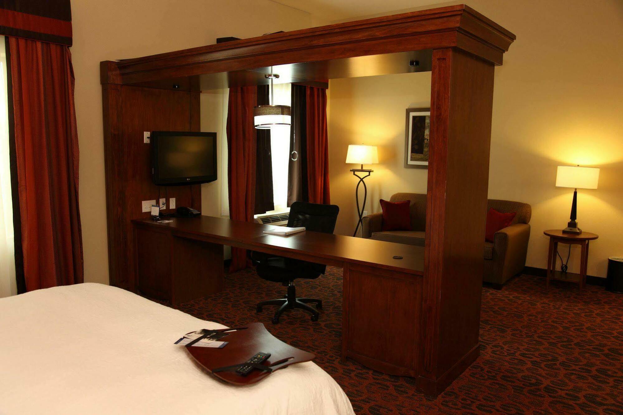 Hampton Inn & Suites Bastrop Værelse billede